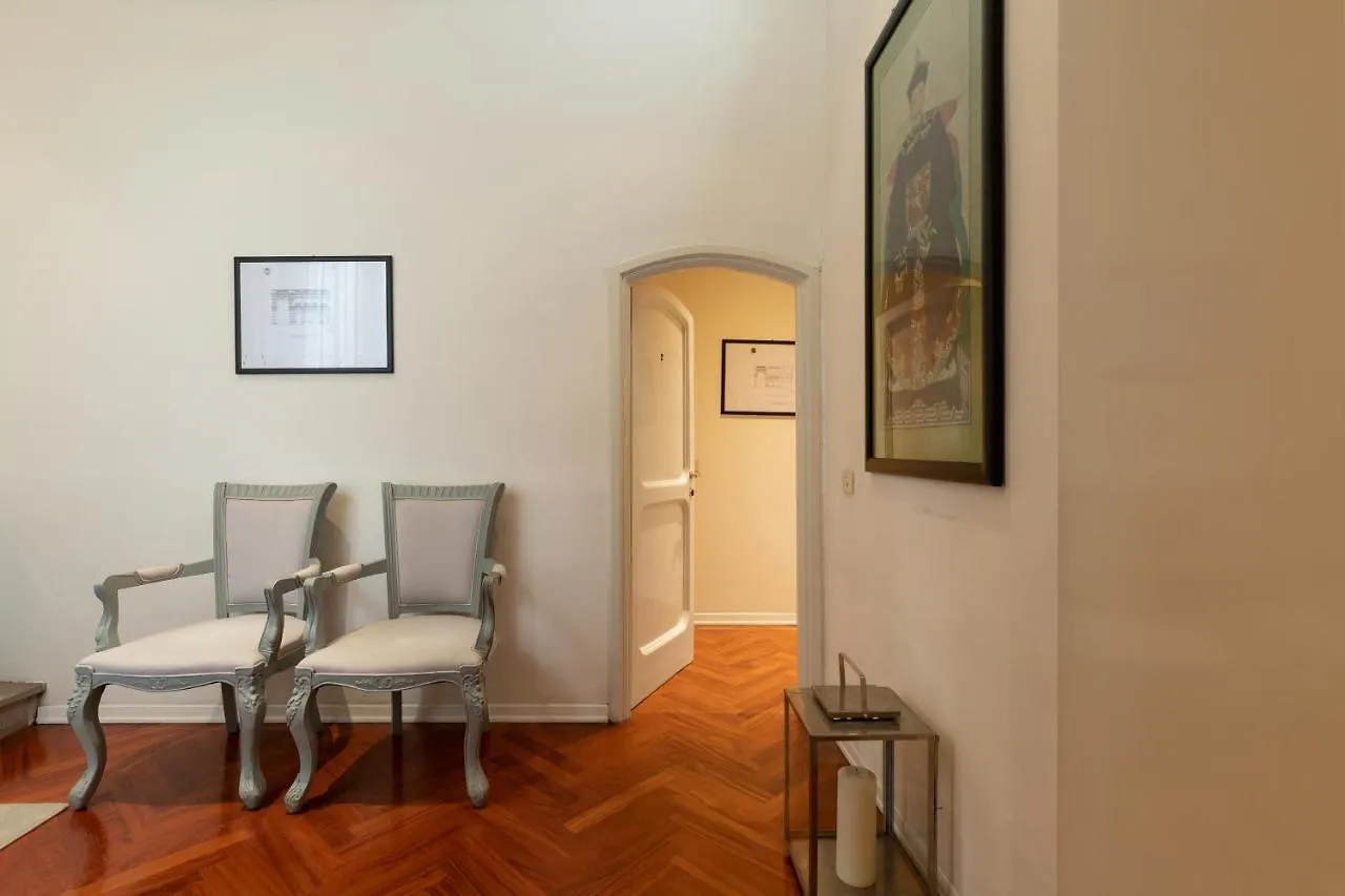 Big Apartment A Stone'S Throw From The Duomo فلورنس