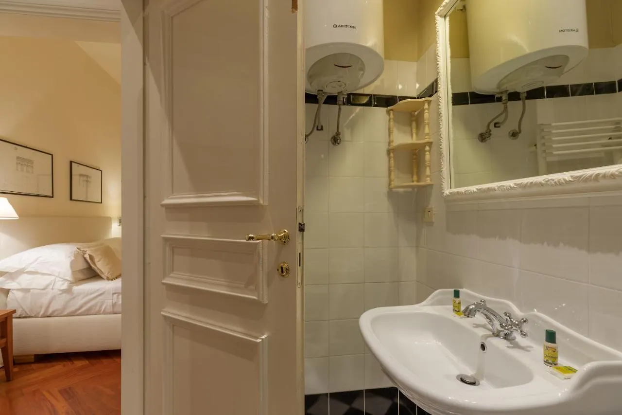 Big Apartment A Stone'S Throw From The Duomo Florence