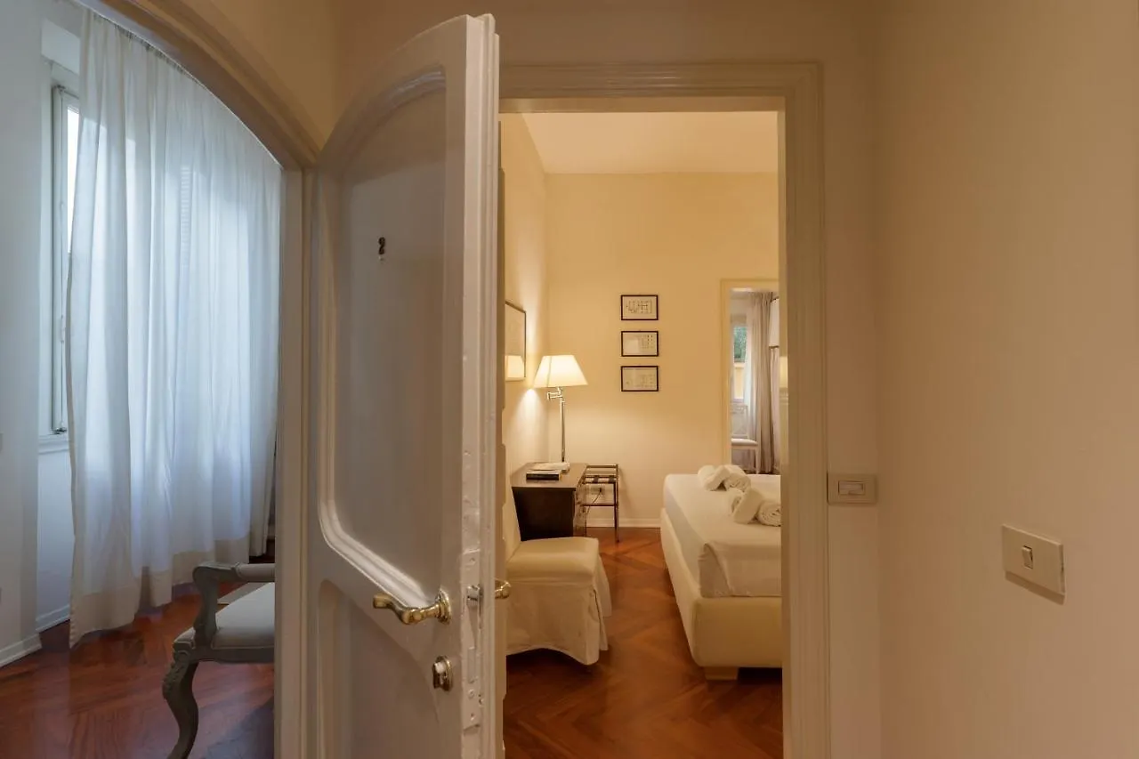 Big Apartment A Stone'S Throw From The Duomo Florence 0*,  Italy